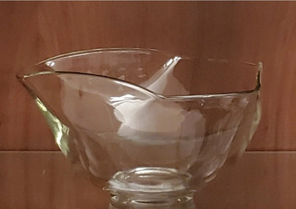 Vintage Clear Glass Scalloped/Flared Triangular Shaped Anchor Hocking Wavy Rim Serving Bowl ~ 10 1/4"
