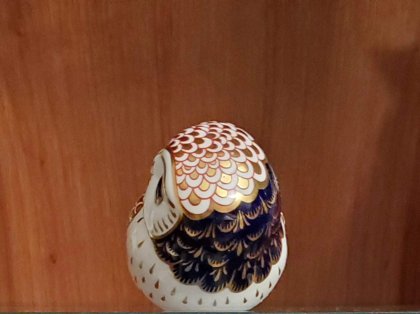 Exquisite Royal Crown Derby Imari Reclining Owl Paperweight / Figurine with Gold Seal Stopper - Timeless Treasures  Emporium1