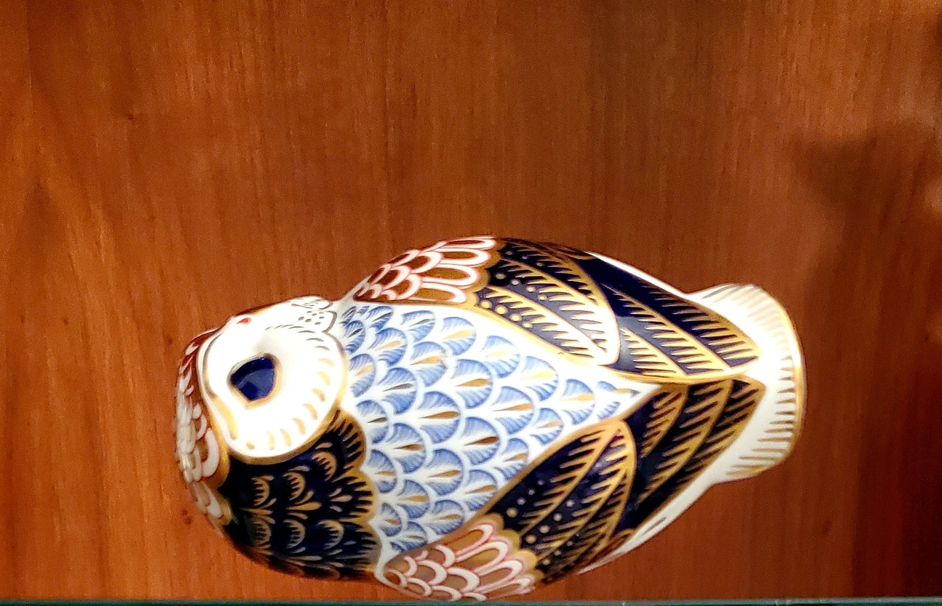 Exquisite Royal Crown Derby Imari Reclining Owl Paperweight / Figurine with Gold Seal Stopper - Timeless Treasures  Emporium1