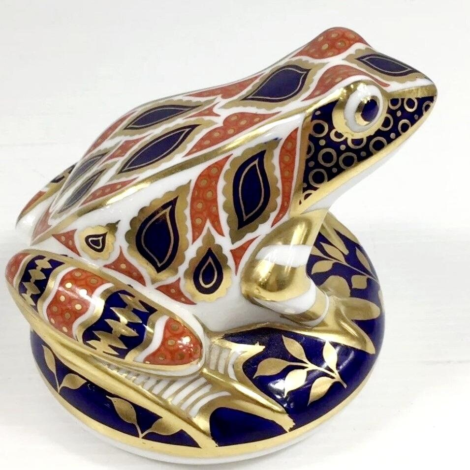 Exquisite Royal Crown Derby Frog Paperweight / Figurine - Timeless Treasures  Emporium1