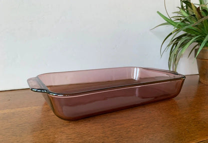 Pyrex Cranberry Glass 233-R Rectangular CASSEROLE/BAKING Dish (Lasagna / Cake Pan); Cranberry, 3Qt, 13"x9"x2" Made In USA