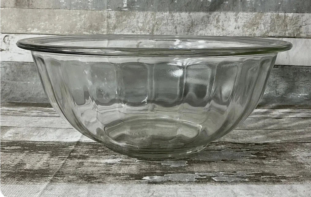 Pyrex Vintage Clear Ribbed / Sculpted Glass Nesting Mixing Bowl - #325 - 2.5 Qt.