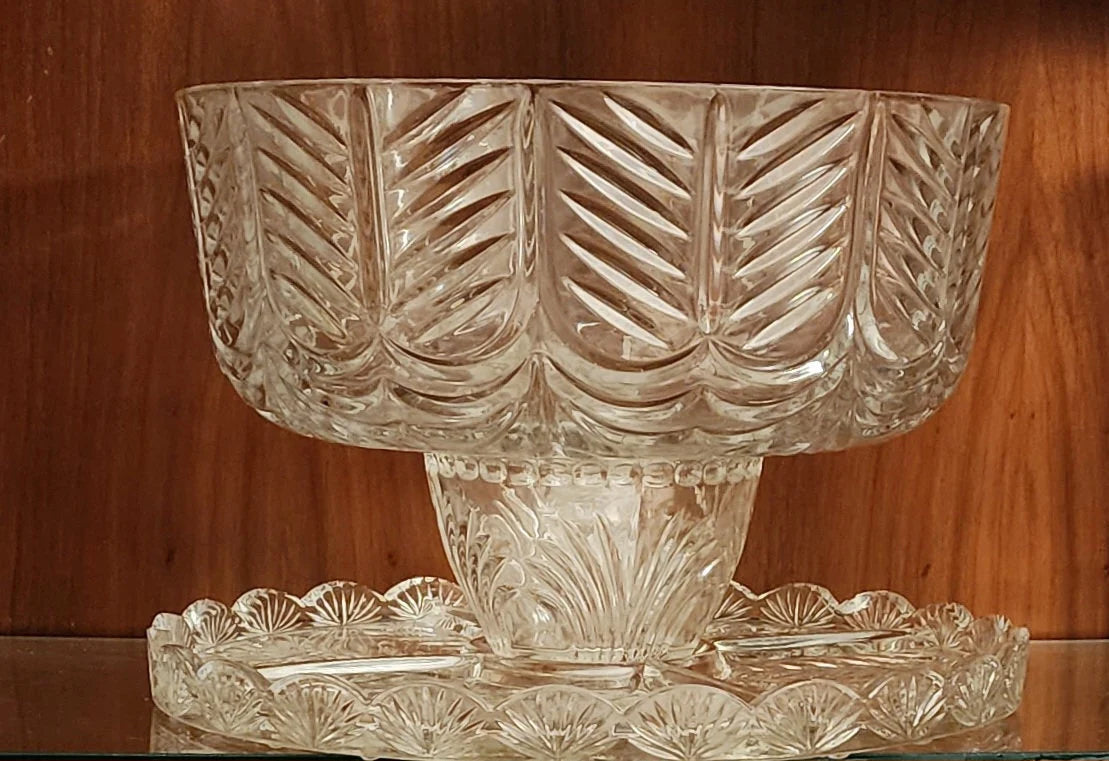 Reversible Domed Fifth Avenue Four in One Crystal Clear Wellington Plate Stand (Uses Chip & Dip Tray) Punch Bowl