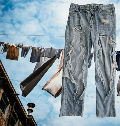 SONG Jeans 7/28 Waist Womens Ankle Straight Fit Distressed Ripped Raw Hem Vintage Rigid Denim