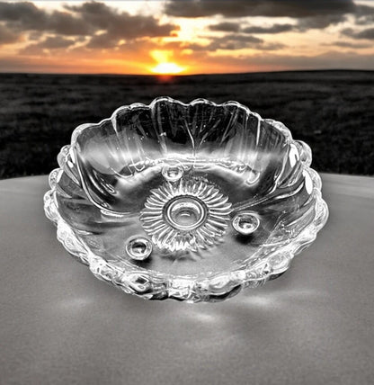 Vintage 70s Clear Indiana Glass Large Serving Fruit Bowl Sunflower Pattern